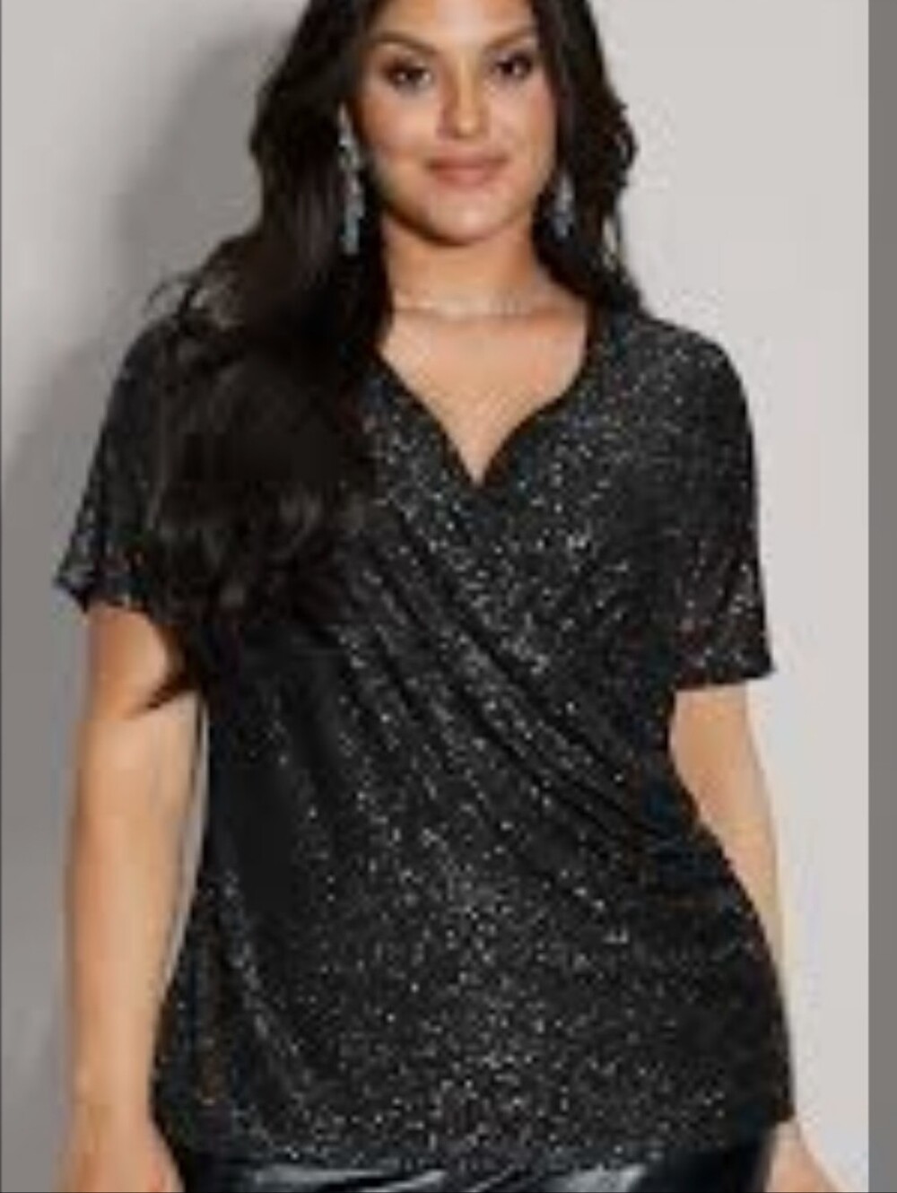 BloomChic Womens Plus Size Black Sparkle Wrap-Front Short Sleeve Top Size 18/20
